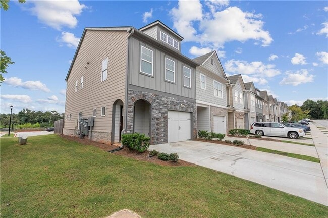 5797 Calle Vis Dr