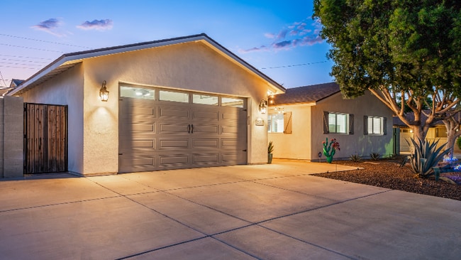 Building Photo - 2530 N 68th Pl Rental