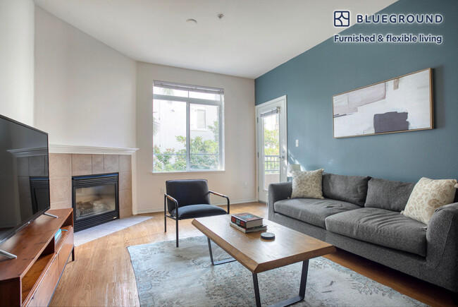 Building Photo - 4077 Glencoe Ave Rental