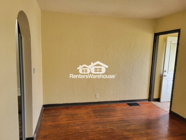 Photo - 401 N Dewey St