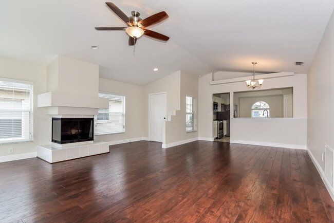 Photo - 538 Beth Ann St