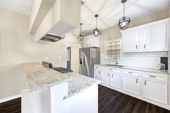 Building Photo - 306 Morris St