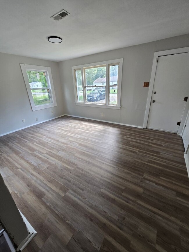 Photo - 1205 Williams St