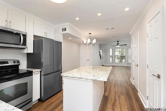 Building Photo - 9506 Jefferson Hwy