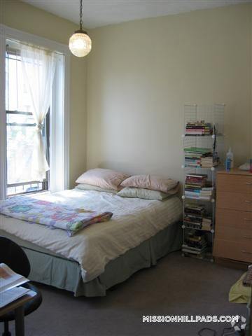 Building Photo - 1451 Tremont St Rental