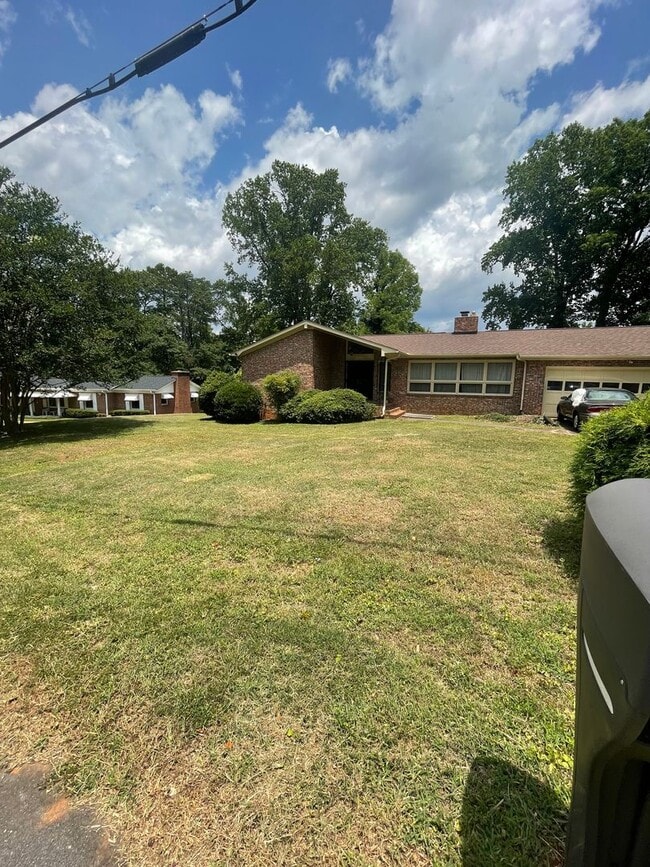Photo - 2 bedroom 3 bath  Mid- Century style home!...