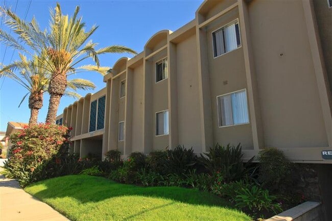 800 Meyer Lane - 800 Meyer Lane