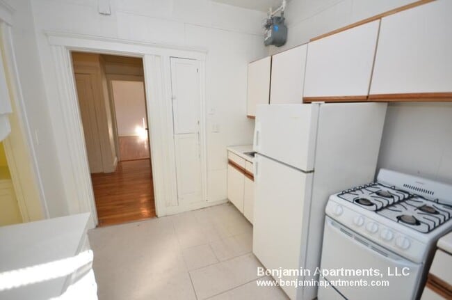 Photo - 70 Chiswick Rd Unit 5