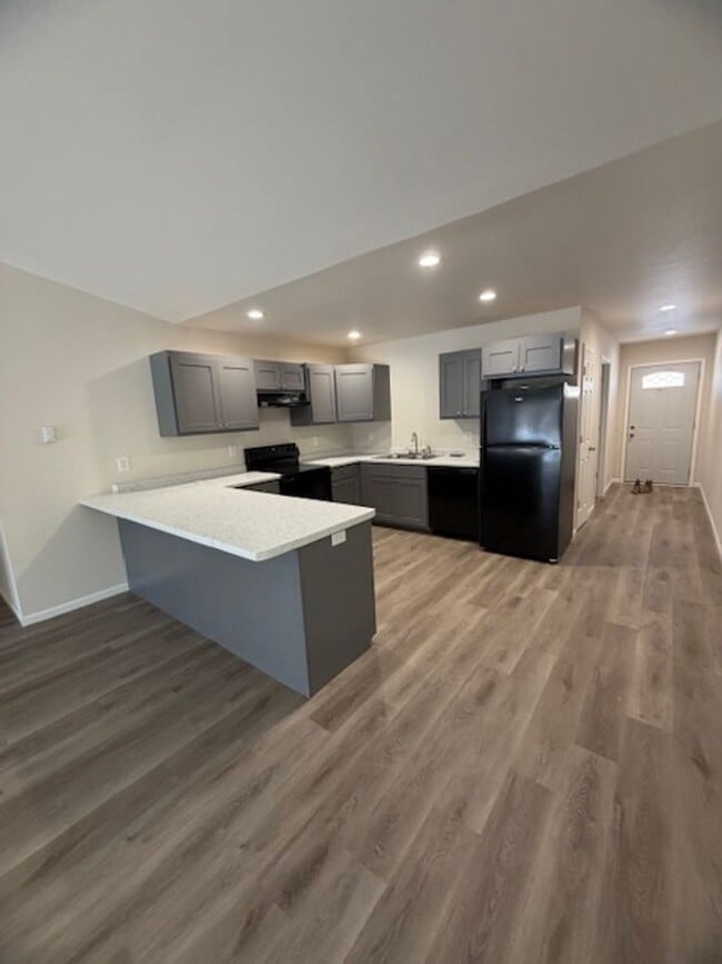 Photo - 3 Bedroom Duplex