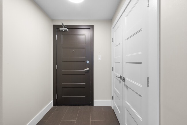 Building Photo - AK306 2 Bedroom Apartment Unit 306