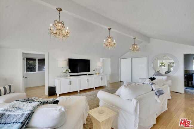 3966 Las Flores Canyon Rd