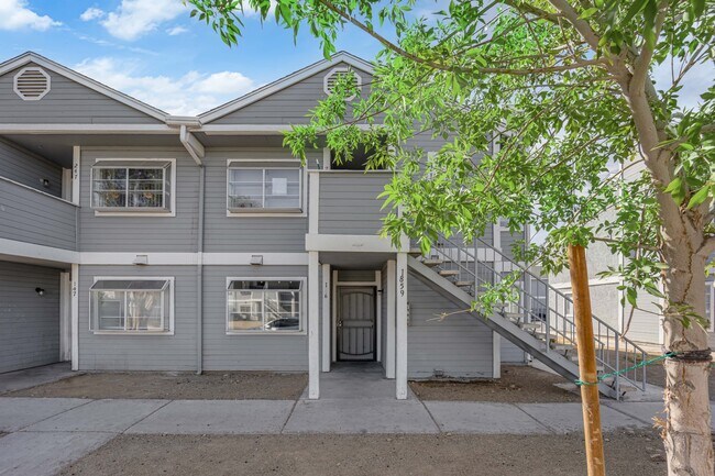 Photo - 1859 Dwarf Star Dr