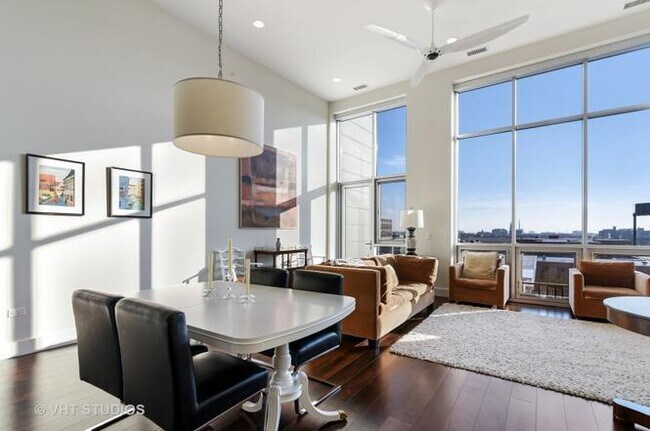 Photo - 1132 W Adams St Unit PHE