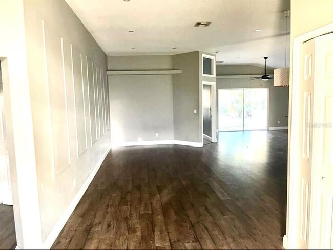 Photo - 984 Tavernier Cir NE