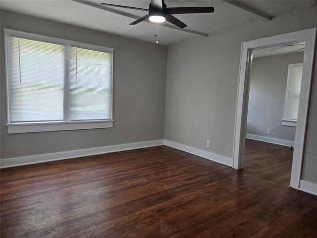 Photo - 610 Chautauqua Ave