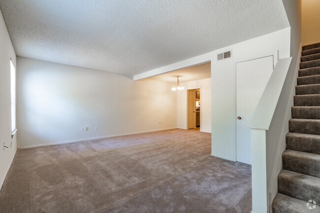 3BR, 2BA - 1336SF