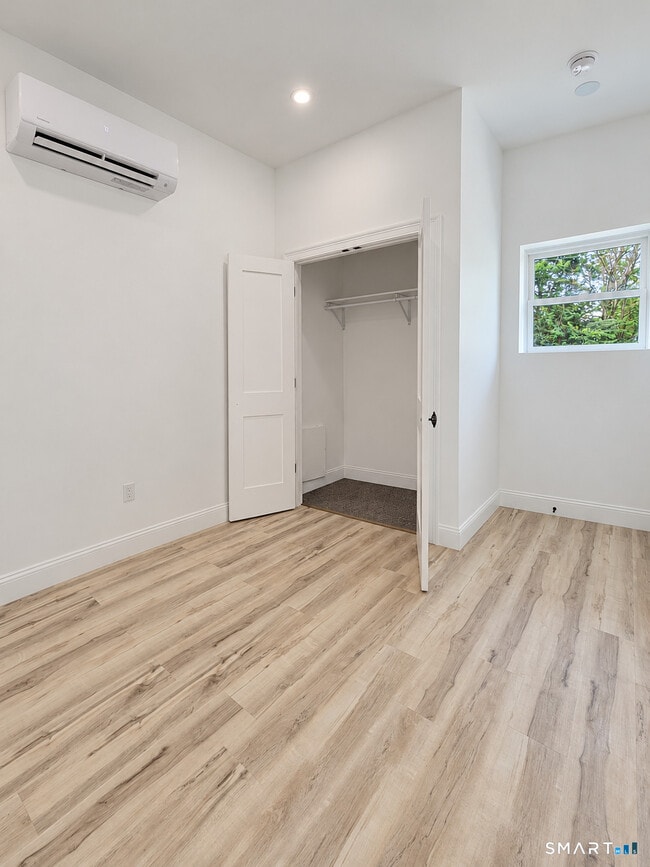 170 Pearl St Unidad A