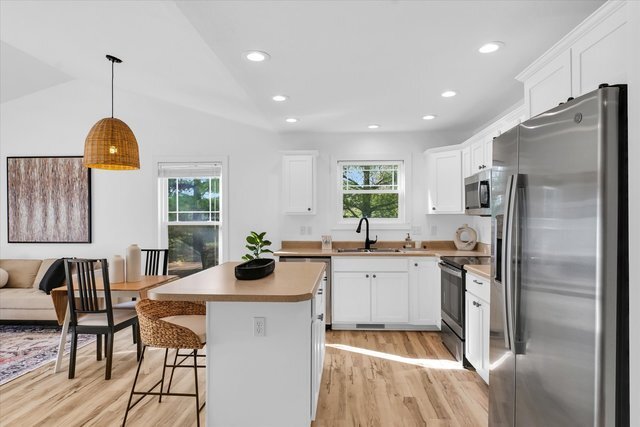 Photo - 1701 E Amber Ln Unit Amber Lane