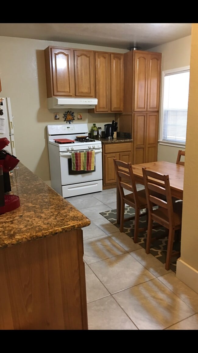Building Photo - 5358 Brookdale Ave Unit 5358 Brookdale Ave Rental