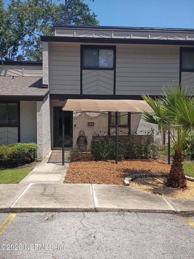 Building Photo - 1188 Gano Ave