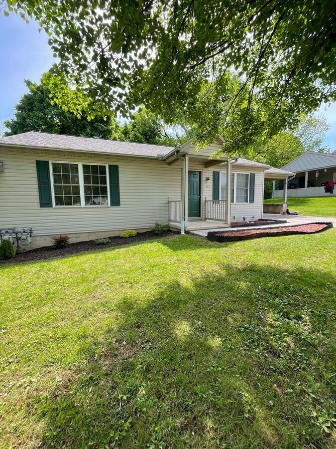3 Bed 1 Bath Townhouse Manchester York - 3 Bed 1 Bath Townhouse Manchester York