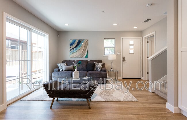 15850 Bella Tierra Ct