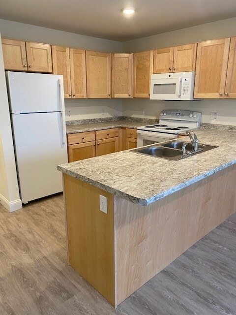 Photo - Riverside In the Village