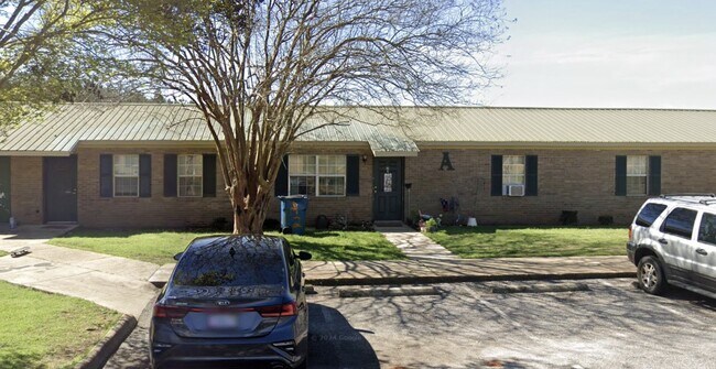 Photo - 598 Hartley St