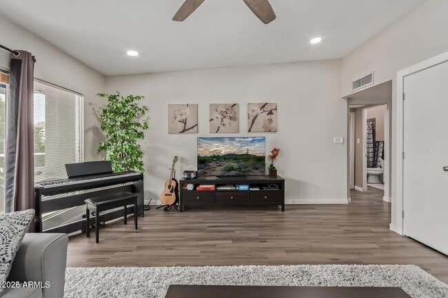 Photo - 6108 N 12th Pl Unit 6