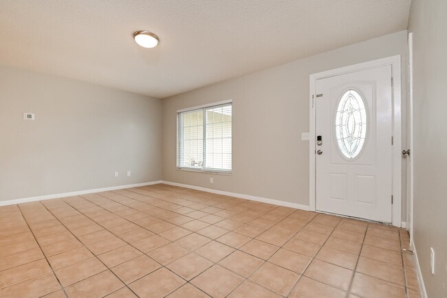 Photo - 420 Silver Hill Dr