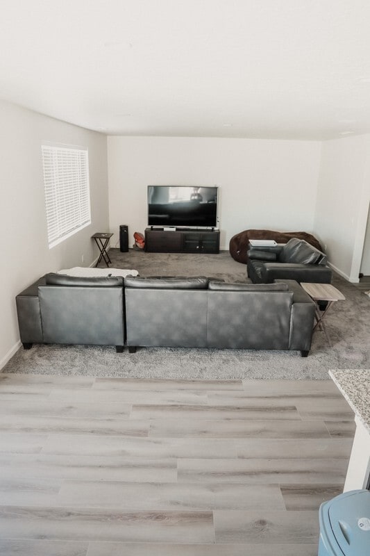 239 N 1630 W