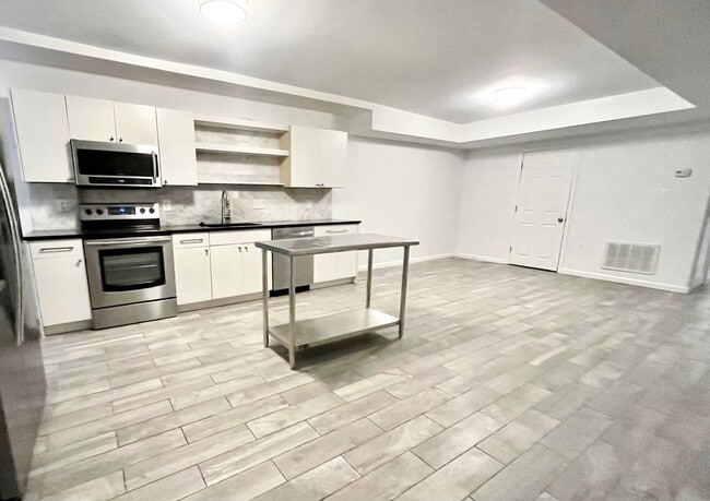 Photo - 1331 Irving St NW Unidad Basement