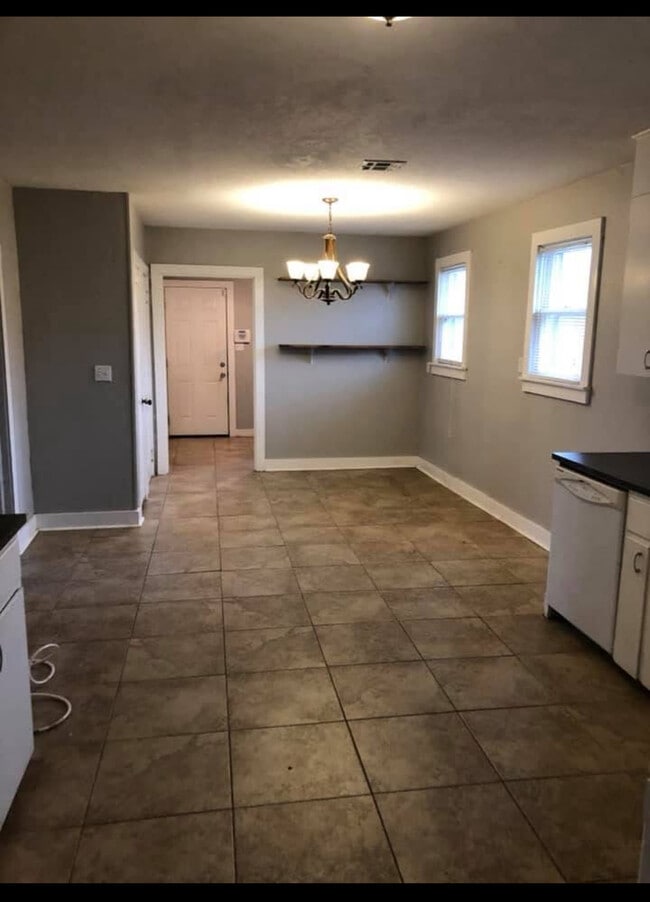 Photo - 213 S 17th St