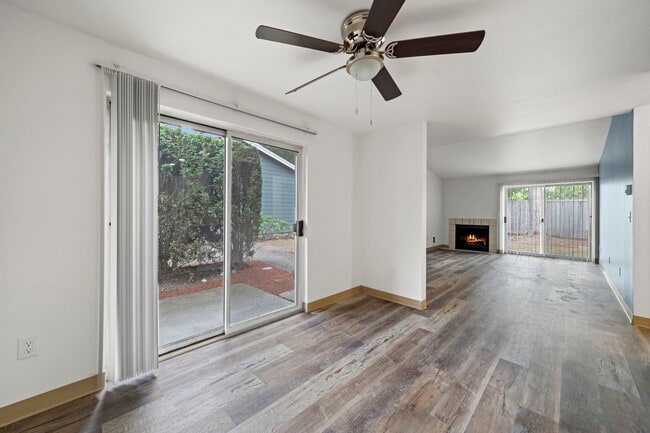 Photo - Pointe West Apartments | Port Orchard, WA
