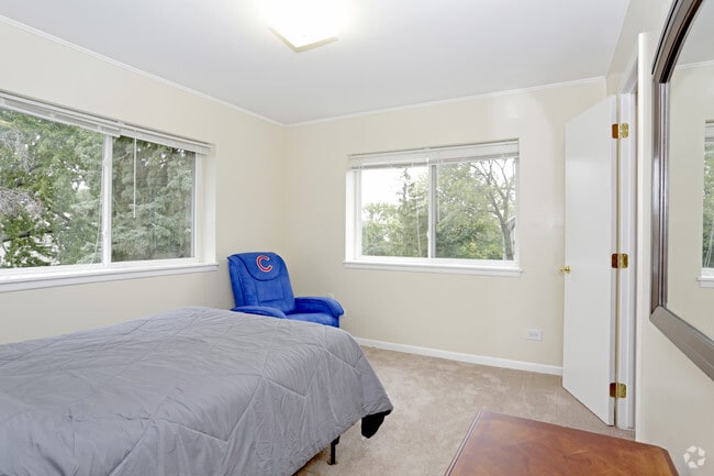 2 Bedroom - Master Bedroom