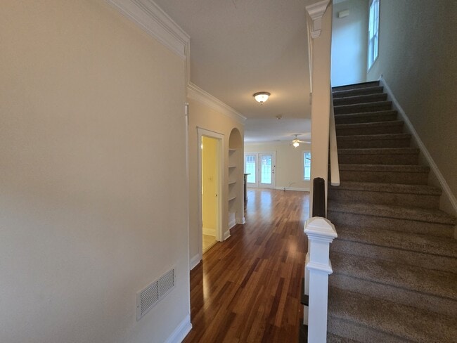 2100 Lakeside Dr Unit 1