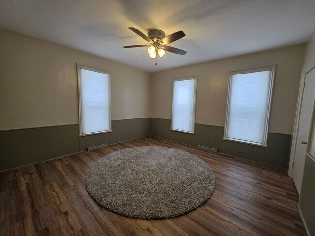 Photo - Four Bedroom House Available in Battle Creek!