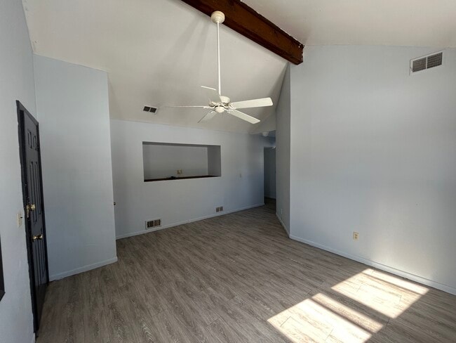 Photo - 214 N California Ave