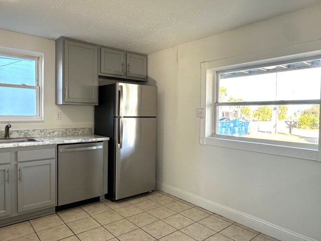 Photo - Walk to the beach!