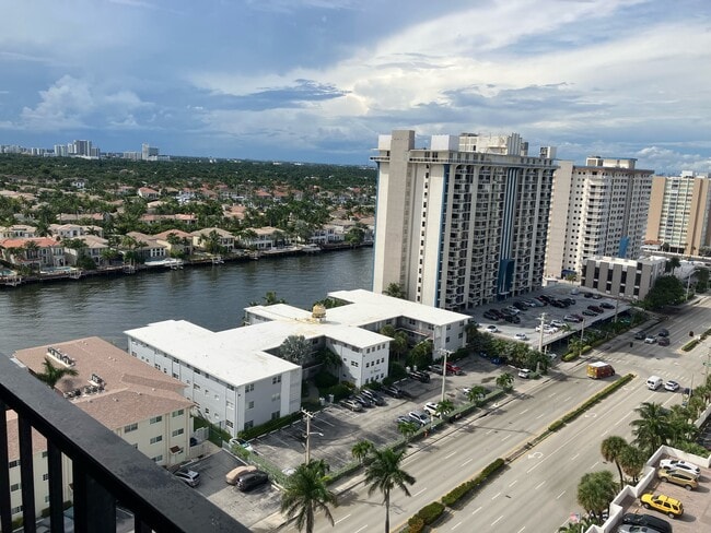 Photo - 2401 S Ocean Dr Unidad 1705
