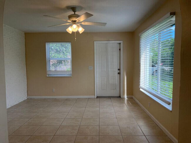 Photo - 6241 SW 38th Ct