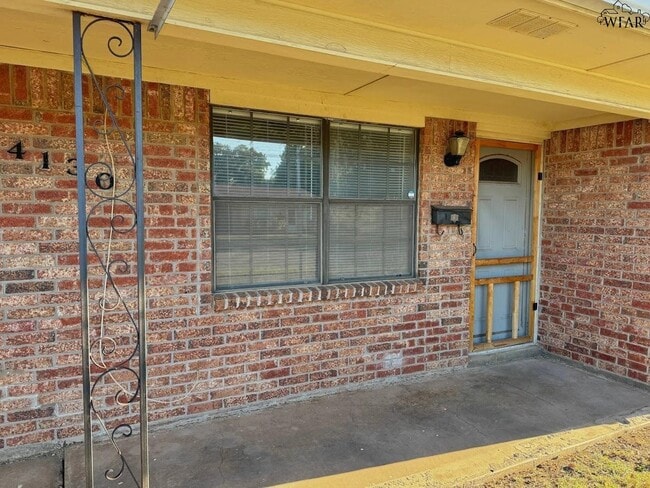 Photo - 4130 Lavell Ave