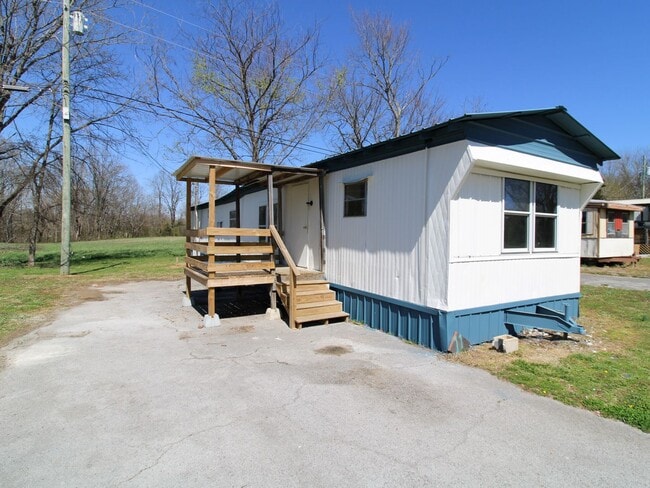 Photo - Excellent Location close to Fayetteville!