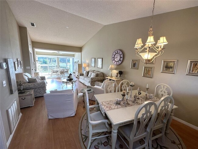 Photo - 517 Woodstork Cir
