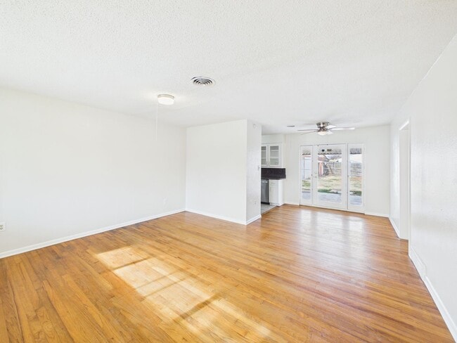 Photo - 2305 NW 43rd St