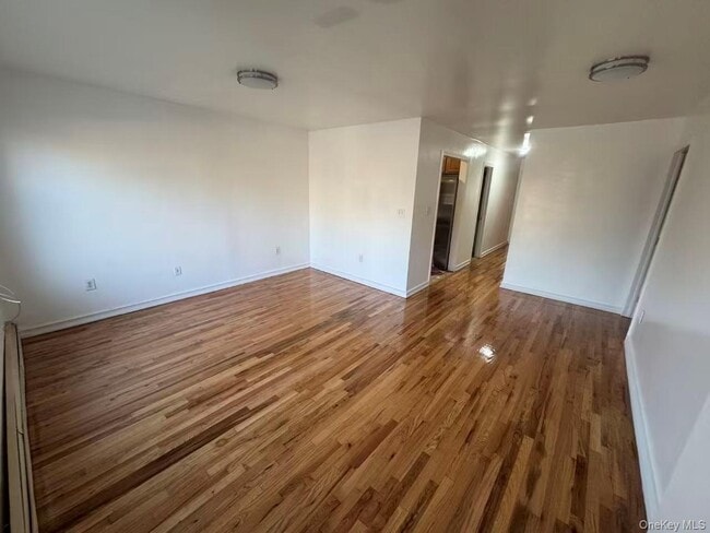 Building Photo - 129-16-129145 145th St Unit 1 Fl