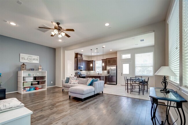 Photo - 12230 La Strada St