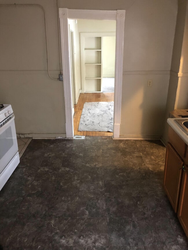 Photo - 4139 Bryant Ave S Unidad 1