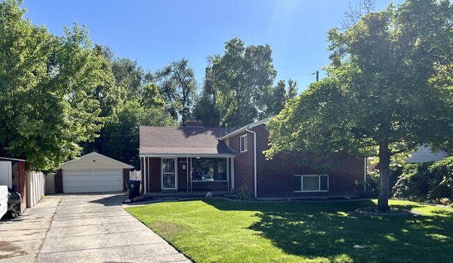 Photo - 3375 S Riviera Dr House