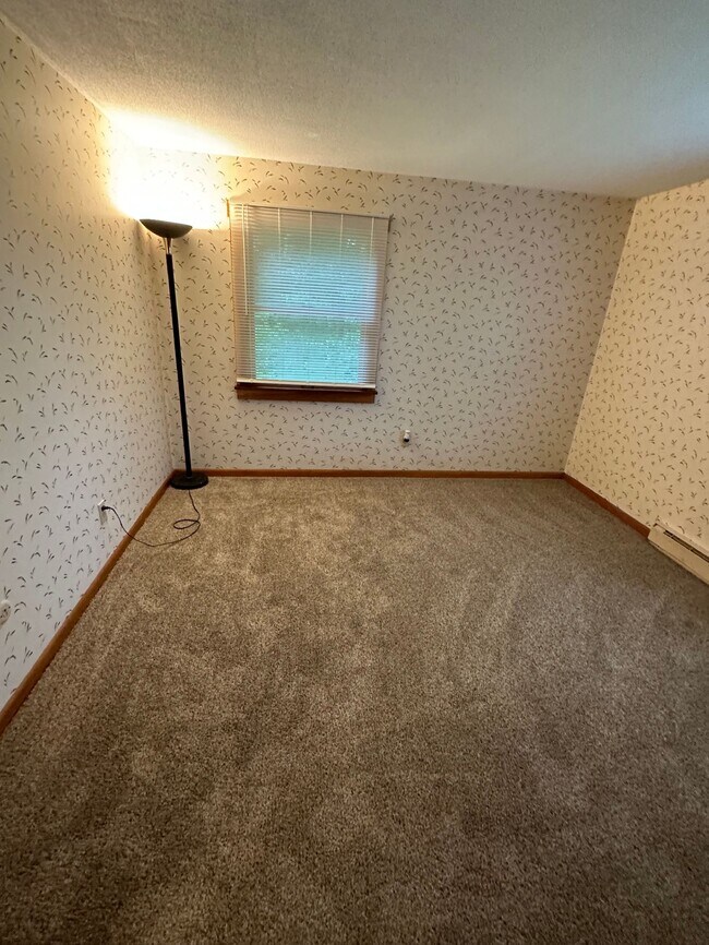 9 Applewood Ln